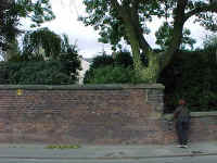 uk39014f.jpg (54300 bytes)